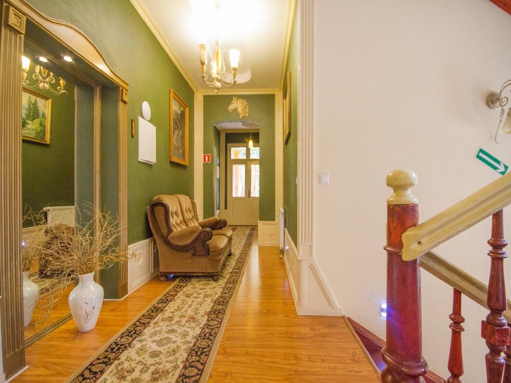 Willa Jagniatkow Bed & Breakfast Bagian luar foto