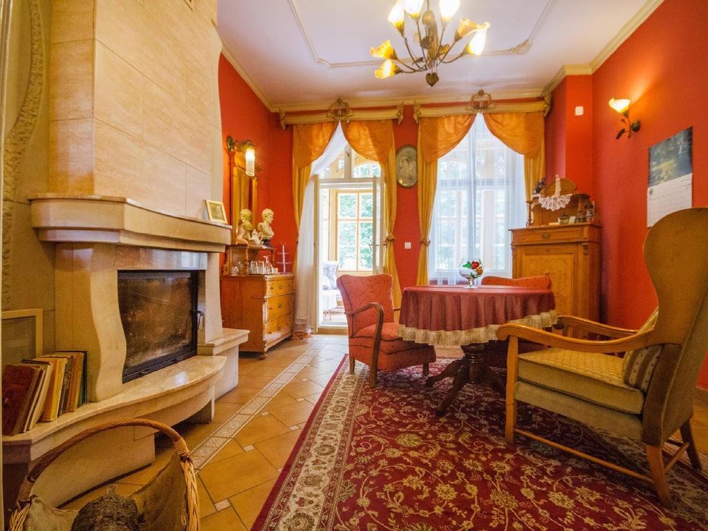 Willa Jagniatkow Bed & Breakfast Bagian luar foto