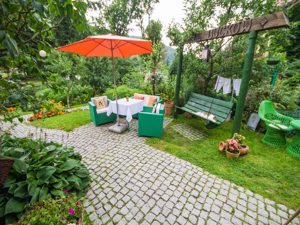 Willa Jagniatkow Bed & Breakfast Bagian luar foto