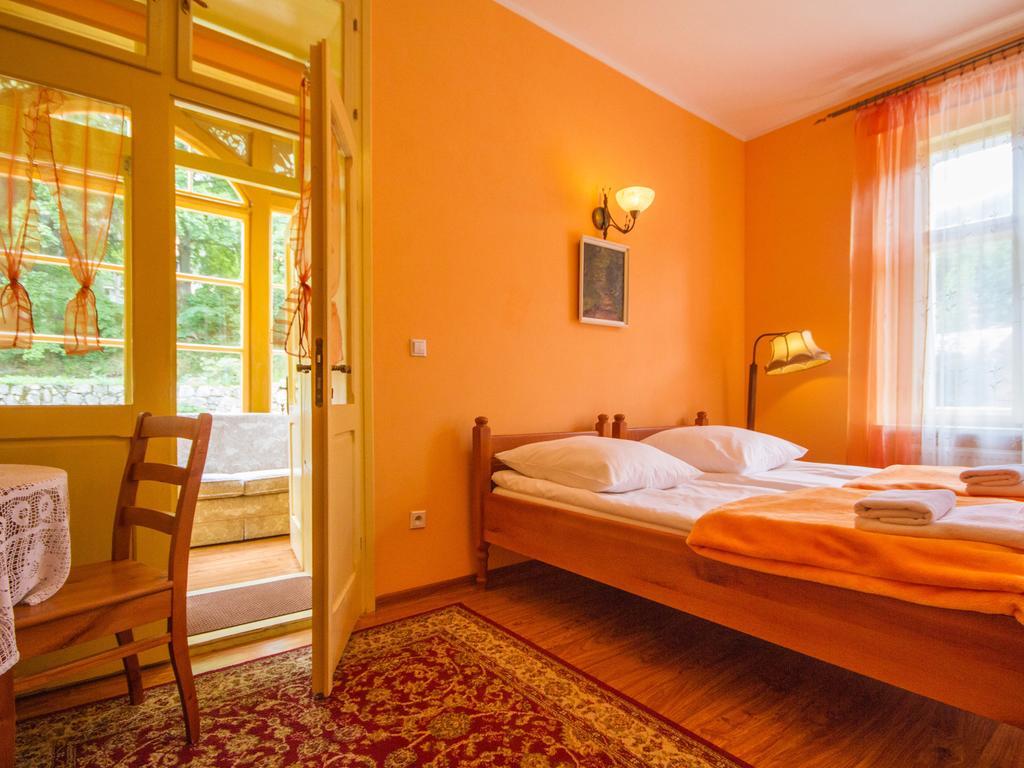 Willa Jagniatkow Bed & Breakfast Bagian luar foto