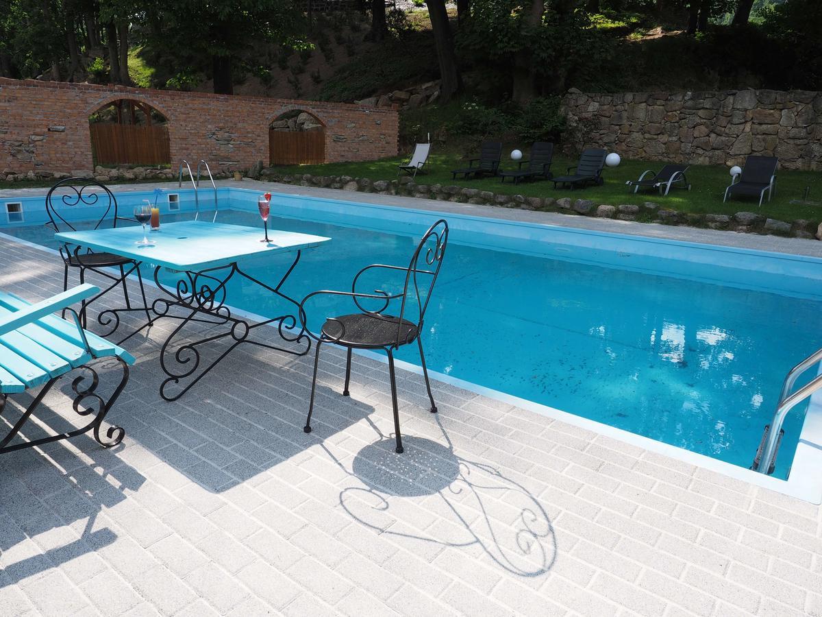 Willa Jagniatkow Bed & Breakfast Bagian luar foto