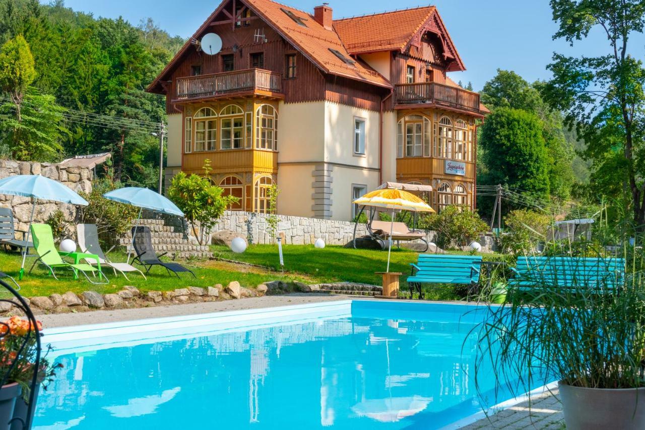 Willa Jagniatkow Bed & Breakfast Bagian luar foto